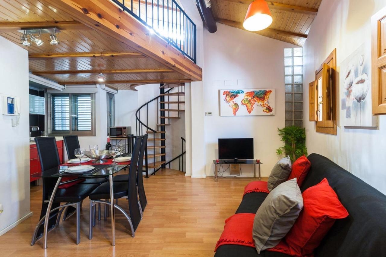 Like Apartments Lonja Валенсия Екстериор снимка