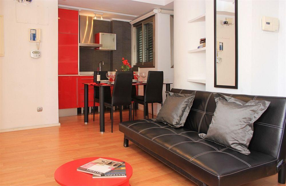 Like Apartments Lonja Валенсия Екстериор снимка