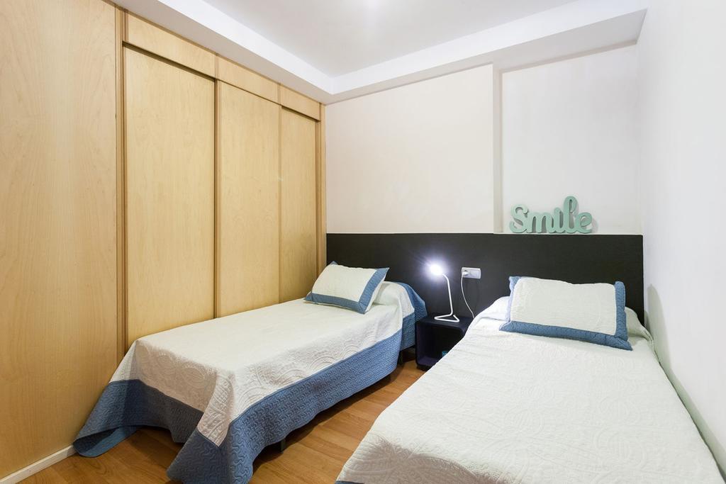Like Apartments Lonja Валенсия Екстериор снимка