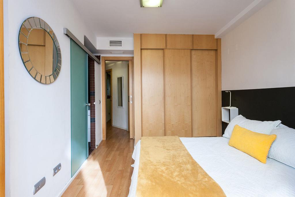 Like Apartments Lonja Валенсия Екстериор снимка