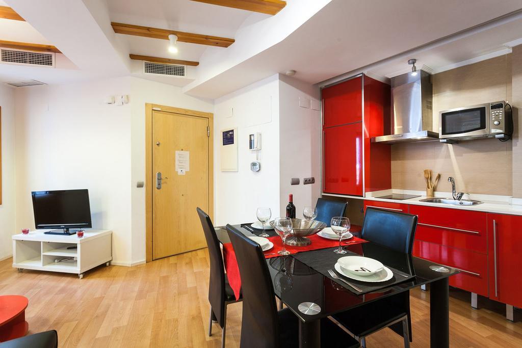 Like Apartments Lonja Валенсия Екстериор снимка