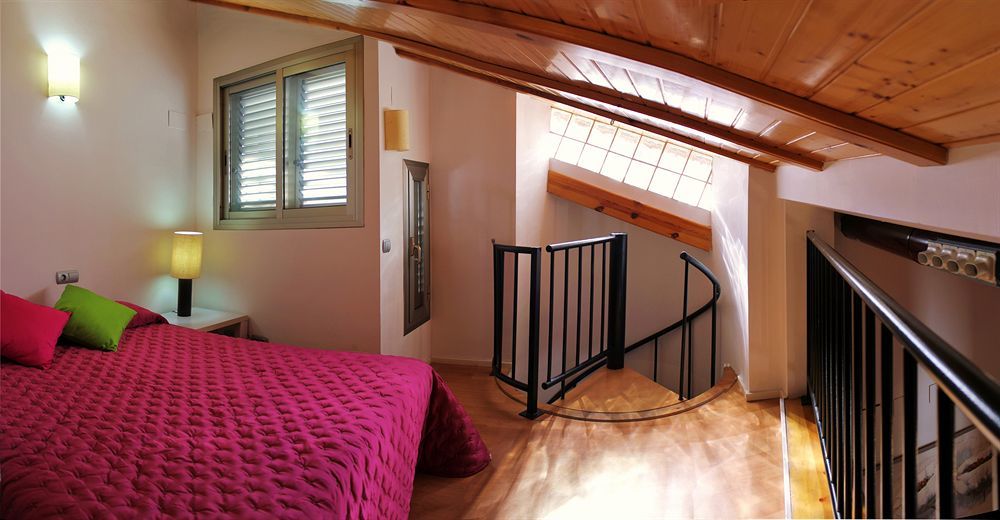 Like Apartments Lonja Валенсия Екстериор снимка